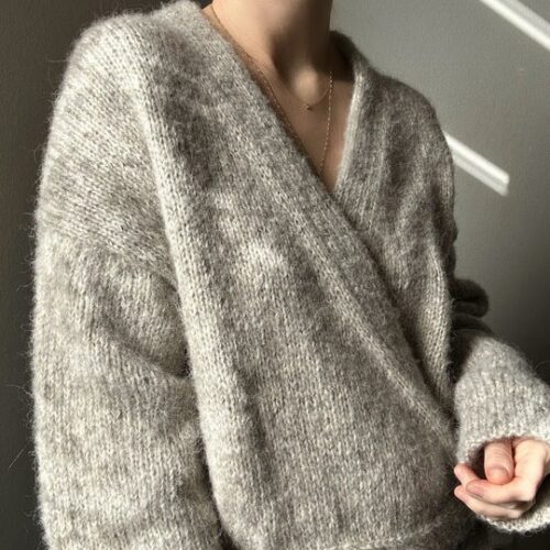 Levitate Wrap - My Favourite Things Knitwear (ITALIANO)